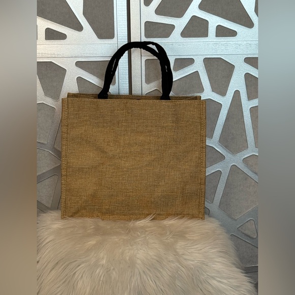 New Arrivals! Hello Weekend Tote and Pouch Set - Picture 3 of 9